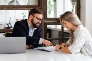 How to Choose the Right Outsourcing Partner: A Complete Checklist